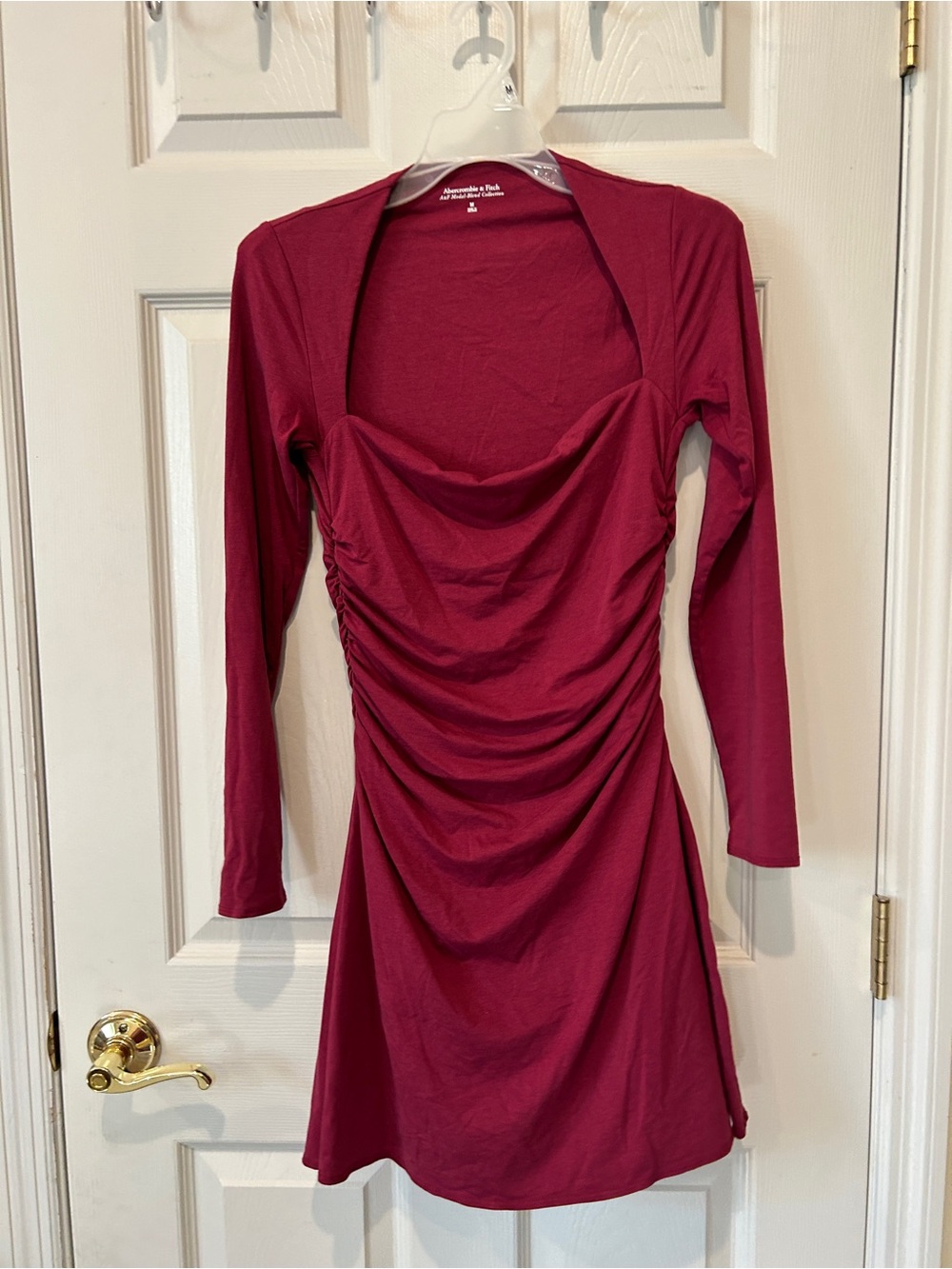 Abercrombie & Fitch Wine Long-Sleeve Ruched Scoop Dress